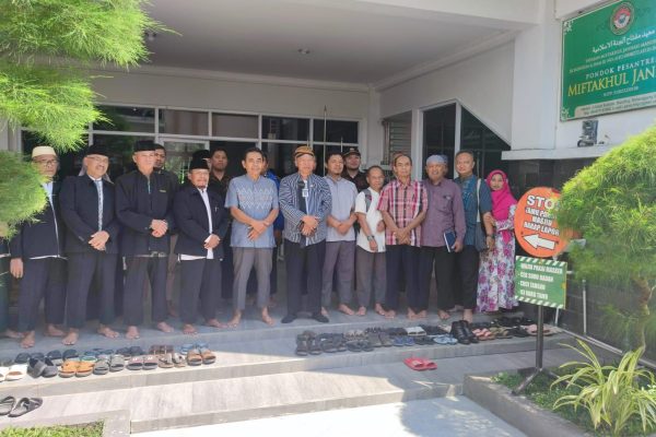 Kunjungan Pengurus Ponpes Al Atieq Salatiga ke Ponpes Miftakhul Jannah Temanggung